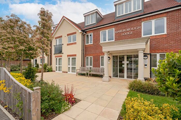 2 Bedroom Apartment For Sale In Marlborough Lodge, Green Road, OX5