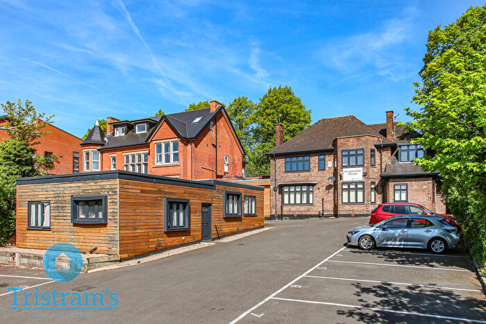 2 Bedroom Apartment To Rent In Flat, Kingswood House, Nottingham, NG5