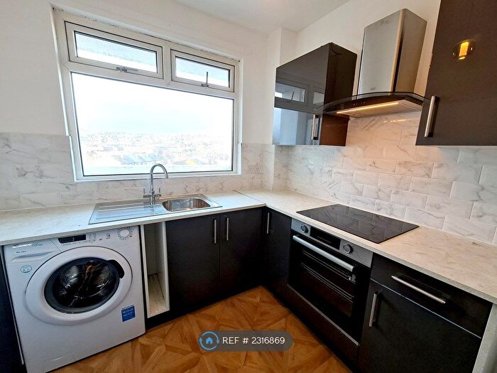 2 Bedroom Flat To Rent In Bradfield Road, Sheffield, S6