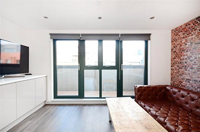 1 Bedroom Flat To Rent In Dun Street, Sheffield, Uk, S3