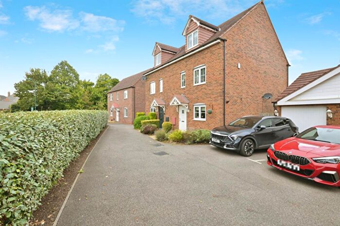 4 Bedroom Town House For Sale In Skye Close, Alwalton, Peterborough, PE2