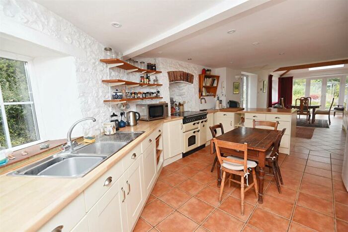 4 Bedroom Detached House For Sale In Mill Lane, Mere, BA12