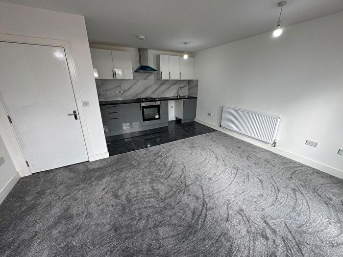 2 Bedroom Flat To Rent In Palmerston Road, Bournemouth, BH1