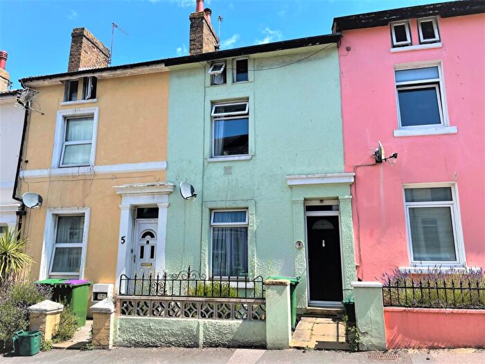 3 Bedroom Terraced House For Sale In Harvey Street, Folkestone, CT20