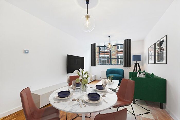 2 Bedroom Flat To Rent In - Boundary Street, London, E2