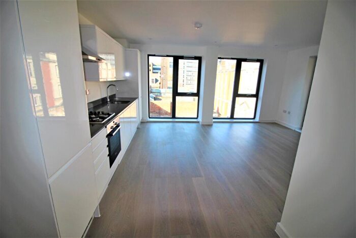 2 Bedroom Flat To Rent In Polytechnic Street, London, SE18