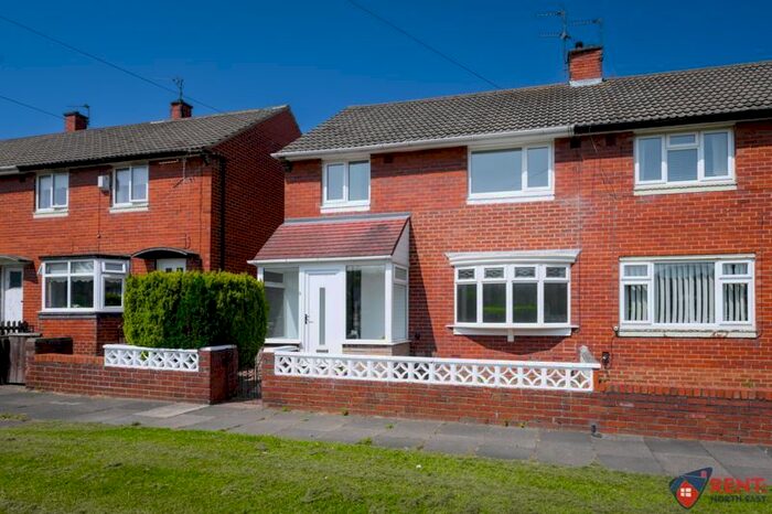 3 Bedroom Semi-Detached House To Rent In Ravenswood Road, Sunderland, SR5