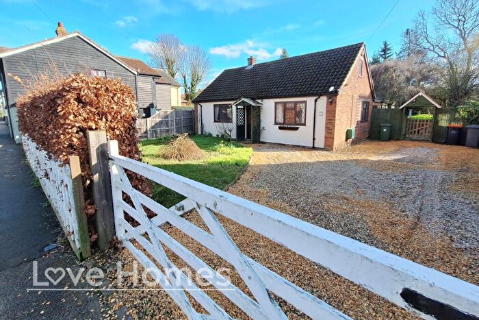 3 Bedroom Detached Bungalow For Sale In Sharpenhoe Road, Barton-Le-Clay, MK45