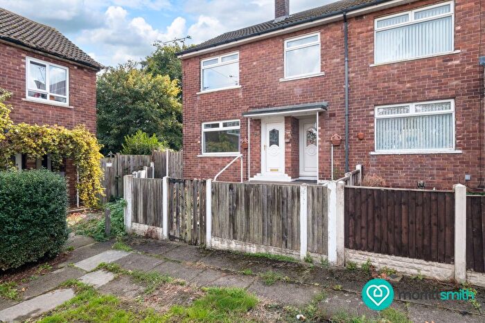3 Bedroom Semi-Detached House To Rent In Ballifield Close, Sheffield, S13
