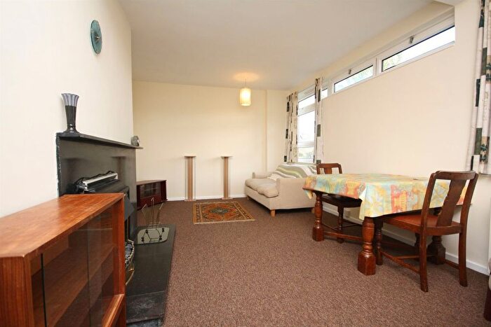 1 Bedroom Flat For Sale In Lacy Road, Putney, SW15