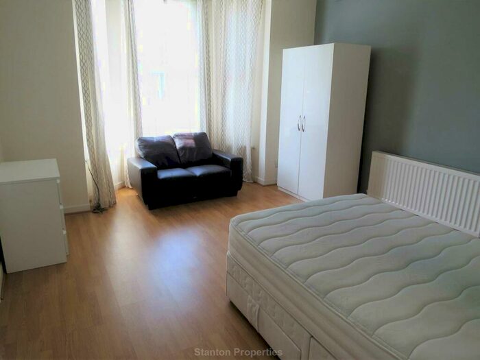 Studio To Rent In Clyde Road, West Didsbury, M20