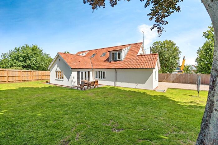 4 Bedroom Bungalow For Sale In Grange Walk, Wroxham, Norwich, Norfolk, NR12