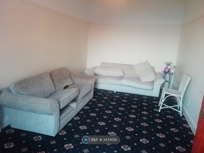 2 Bedroom Flat To Rent In Trafalgar Court, Mundesley, Norwich, NR11