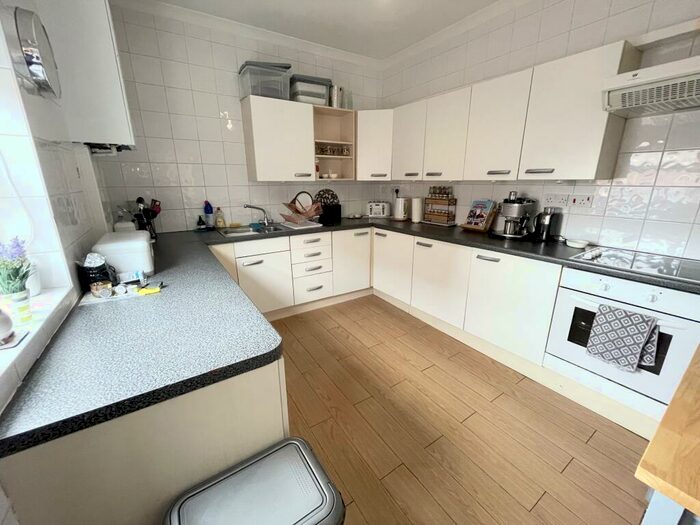 3 Bedroom Apartment To Rent In Darlington - Croft Villas, DL3
