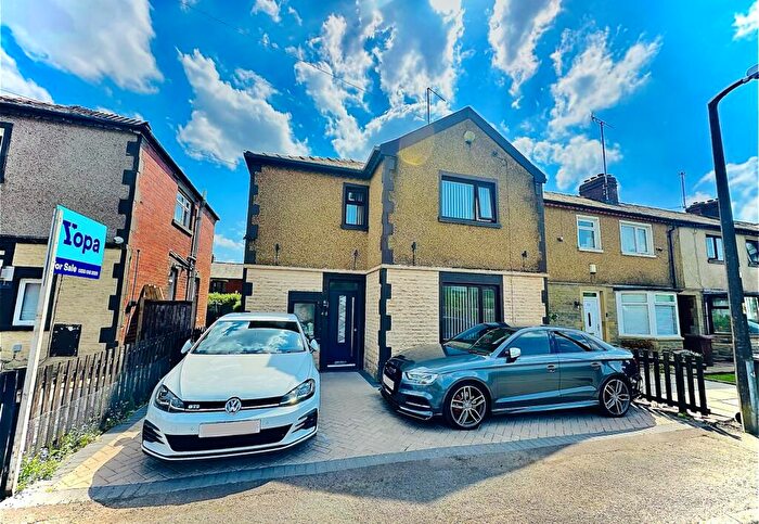 3 Bedroom Semi Detached House For Sale In Greensnook Lane, Bacup, OL13