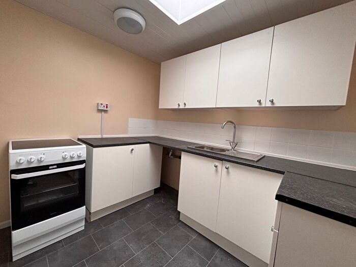 2 Bedroom Flat To Rent In Lodge Road, Rugeley, WS15