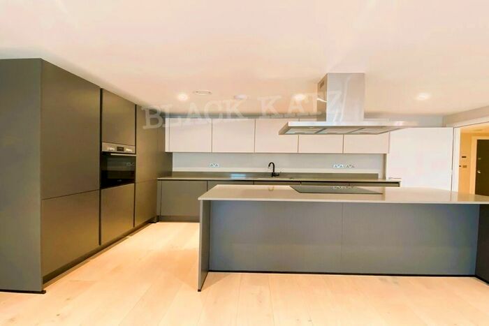 3 Bedroom Flat To Rent In Tottenham Lane, London, N8