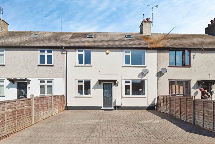 4 Bedroom Terraced House For Sale In Crayford Way, Crayford, Dartford, DA1