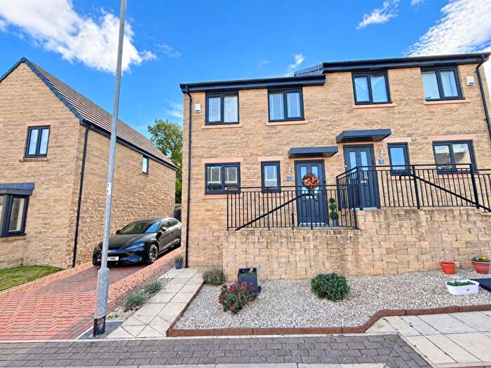 3 Bedroom Semi-Detached House For Sale In Shears Drive, Brighouse, HD6