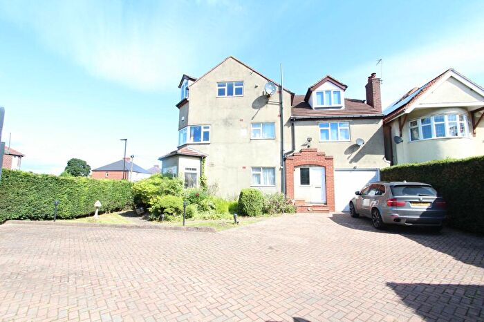 2 Bedroom Flat To Rent In Greenhill Main Road, Sheffield, S8
