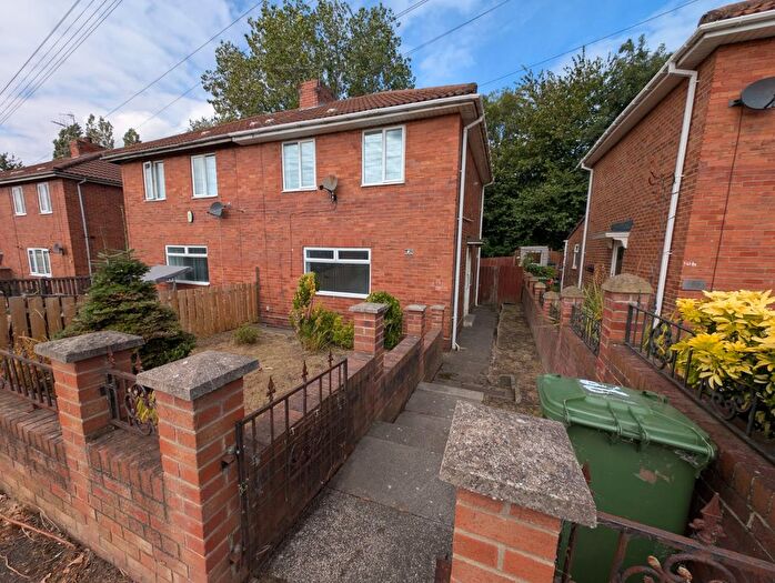 3 Bedroom Semi-Detached House To Rent In Rose Street, Gateshead, NE8