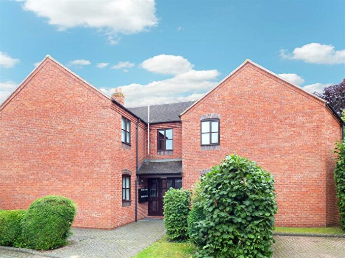 2 Bedroom Apartment To Rent In Bryan Mews, Bidford-on-Avon, B50