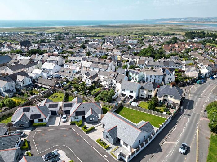 3 Bedroom Bungalow For Sale In Bramley Close, Northam, EX39