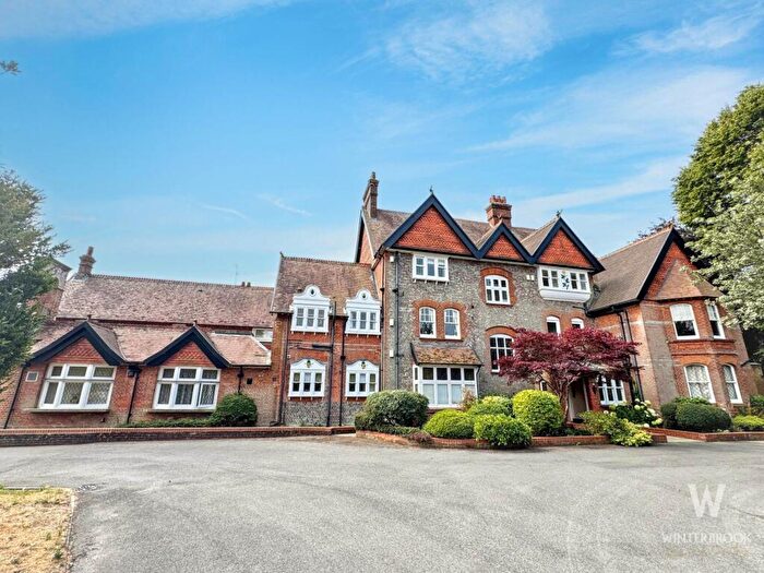 2 Bedroom Apartment For Sale In Riverside House, Burcot, OX14
