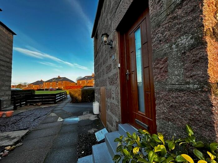 2 Bedroom Flat To Rent In Grange Gardens, Peterhead, Aberdeenshire, AB42