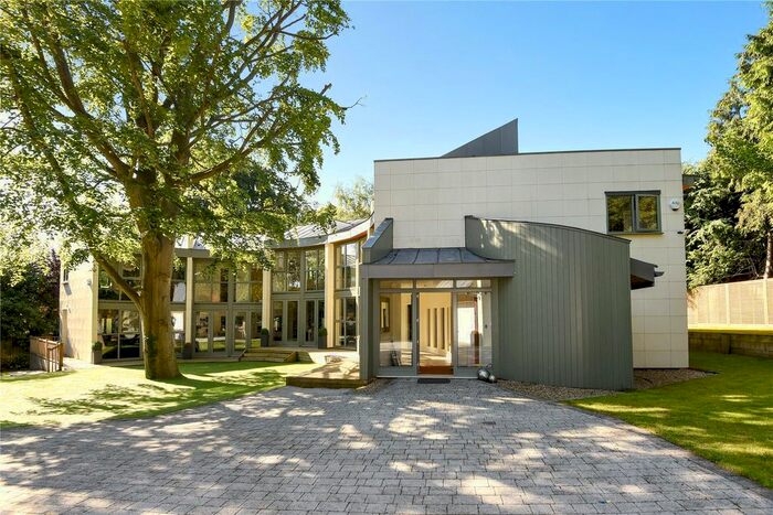 5 Bedroom Detached House To Rent In Peppard Lane, Henley-On-Thames, Oxfordshire RG9