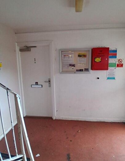 1 Bedroom Flat To Rent In Flat, Rochester Street, Shipley, West Yorkshire, BD18