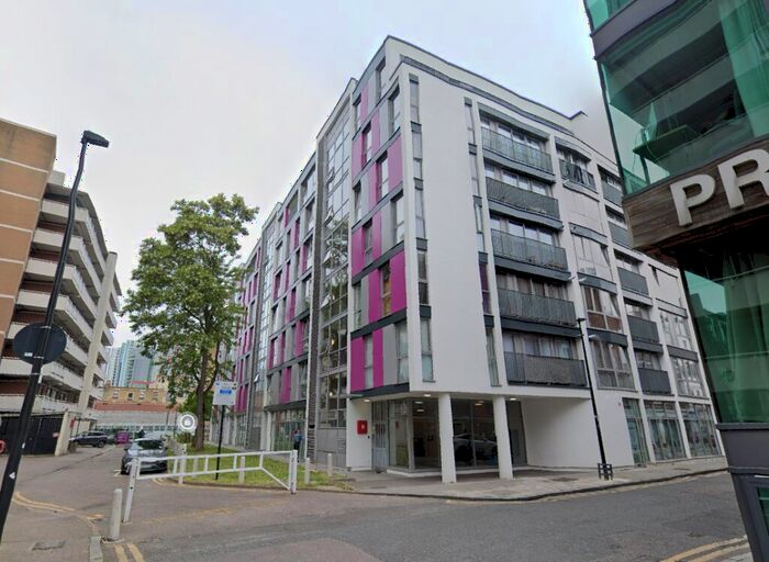 2 Bedroom Flat To Rent In Umberston Street, Whitechapel, E1