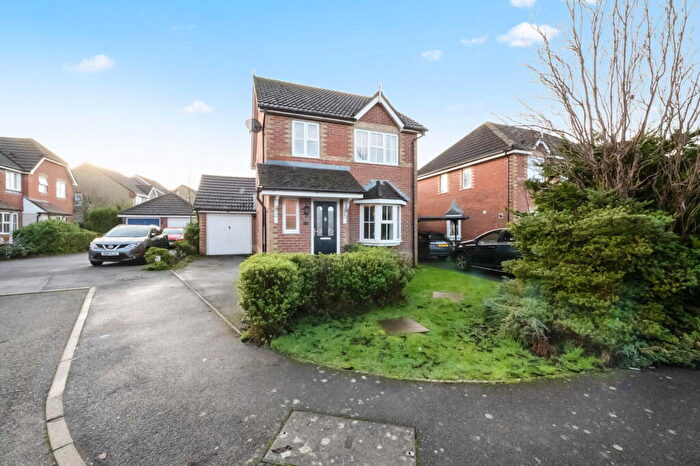 3 Bedroom Detached House For Sale In Foster Clarke Drive, Boughton Monchelsea, Maidstone, ME17