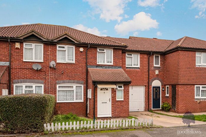 4 Bedroom Terraced House To Rent In Goodwin Close, Mitcham, CR4