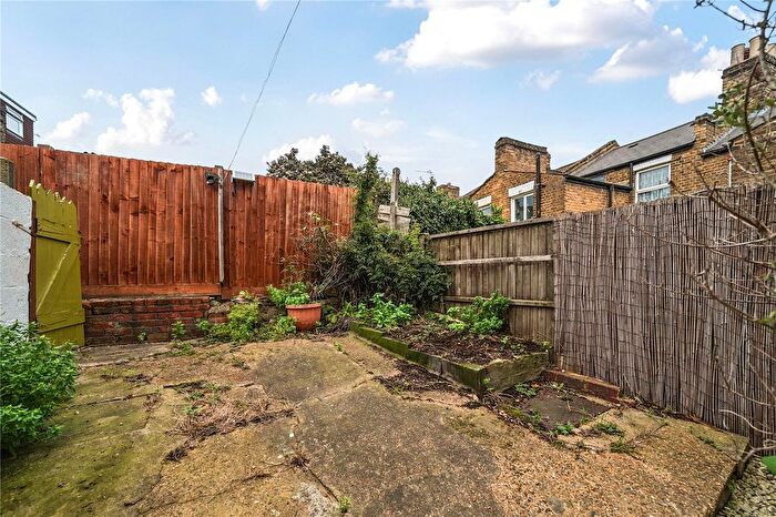 1 Bedroom Maisonette For Sale In Sydenham Road, Sydenham, London, SE26
