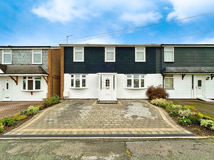 3 Bedroom Semi-Detached House For Sale In Ecclestone Road, Wednesfield, Wolverhampton, WV11
