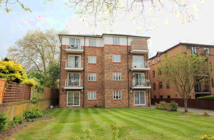 1 Bedroom Flat To Rent In The Avenue, Beckenham, BR3