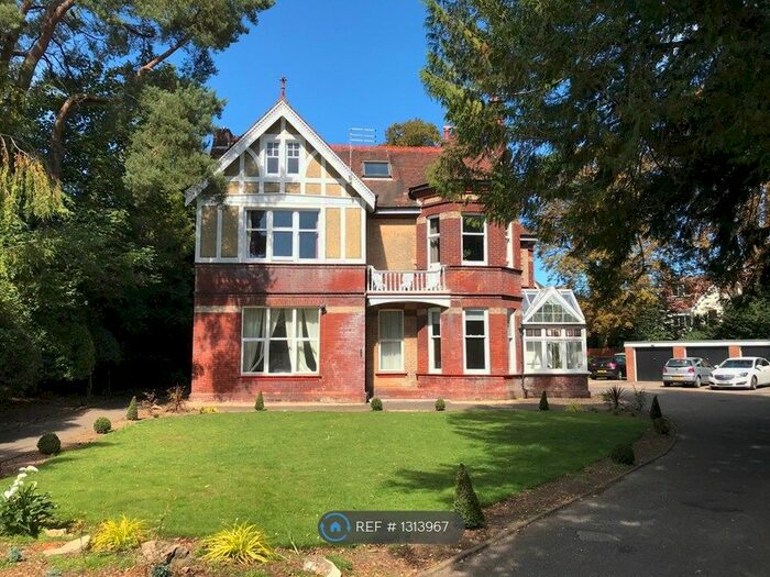 2 Bedroom Flat To Rent In Cavendish Place, Bournemouth BH1