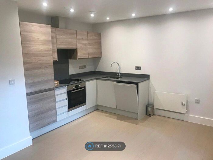 1 Bedroom Flat To Rent In Chertsey Street, Guildford, GU1