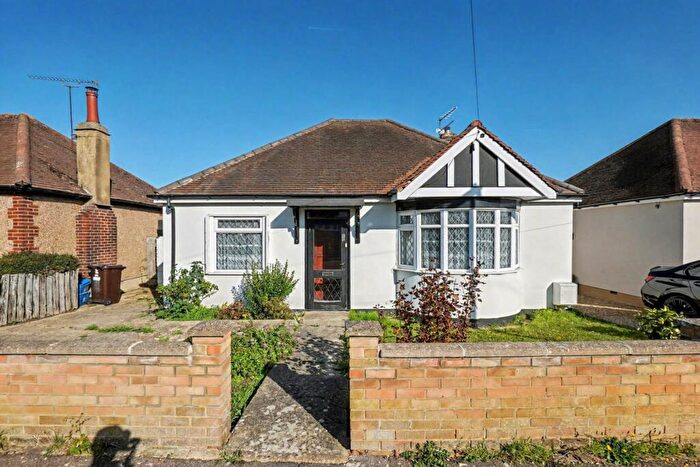 2 Bedroom Bungalow For Sale In Gerrard Avenue, Rochester, ME1