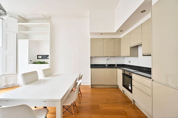 2 Bedroom Flat To Rent In Longridge Road, Earls Court, London, SW5