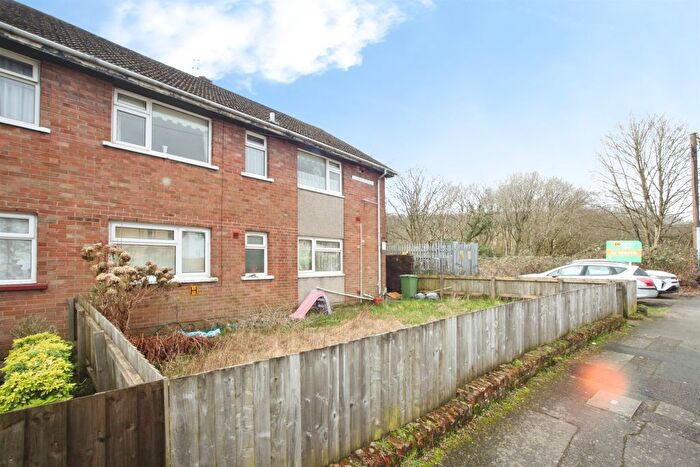 2 Bedroom Flat For Sale In Eglwys Avenue, Pontypridd, CF37