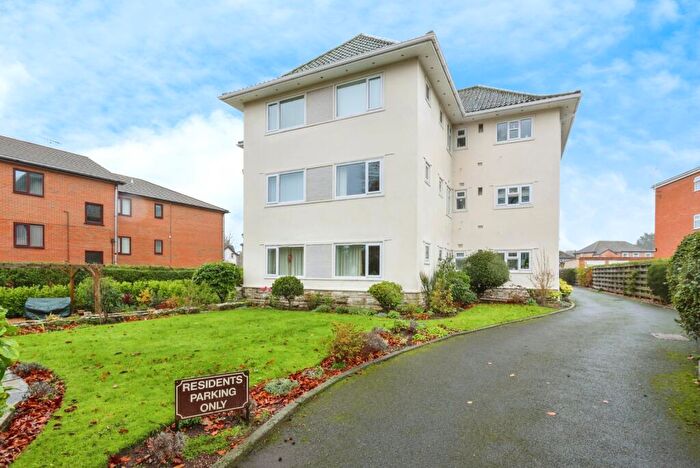 3 Bedroom Flat For Sale In Grosvenor Road, Westbourne, Bournemouth, Dorset, BH4