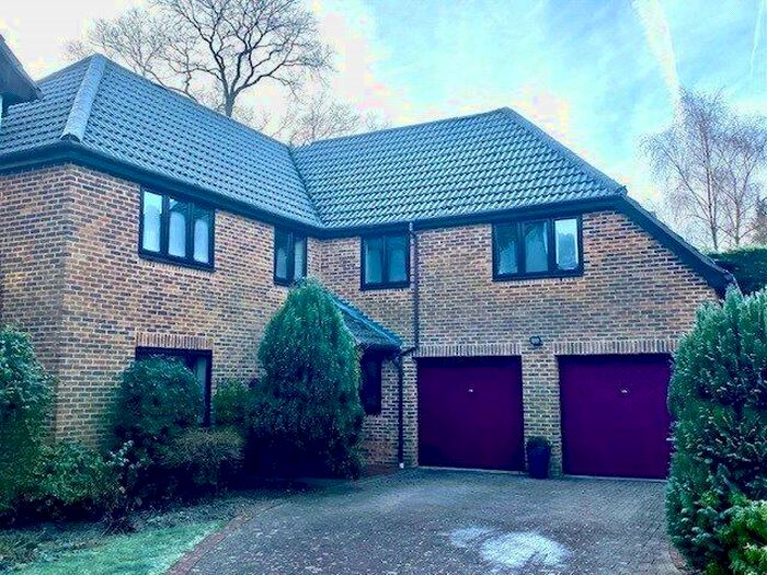 5 Bedroom Detached House To Rent In Cranbourne Drive, Otterbourne, Winchester, Hampshire, SO21