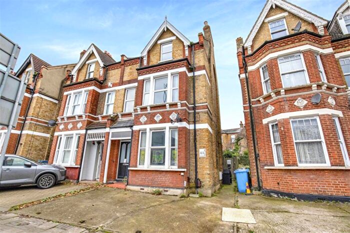 5 Bedroom Semi Detached House For Sale In Wickham Road, BR3