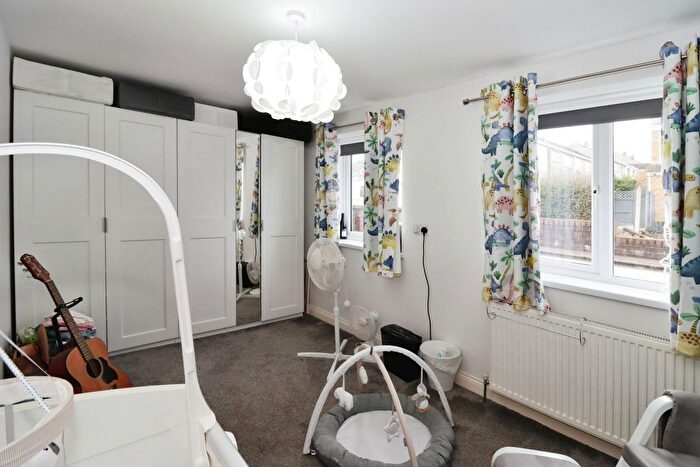 2 Bedroom Detached House For Sale In Bellevue Road, Kingswood, Bristol, Gloucestershire, BS15