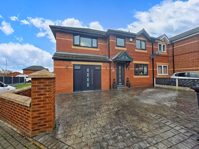 4 Bedroom Semi-Detached House For Sale In Newdale Avenue, Cudworth, Barnsley, S72