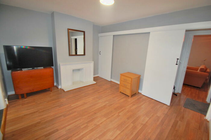 2 Bedroom Semi-Detached House To Rent In Myrtle Road, Sutton, Surrey, SM1