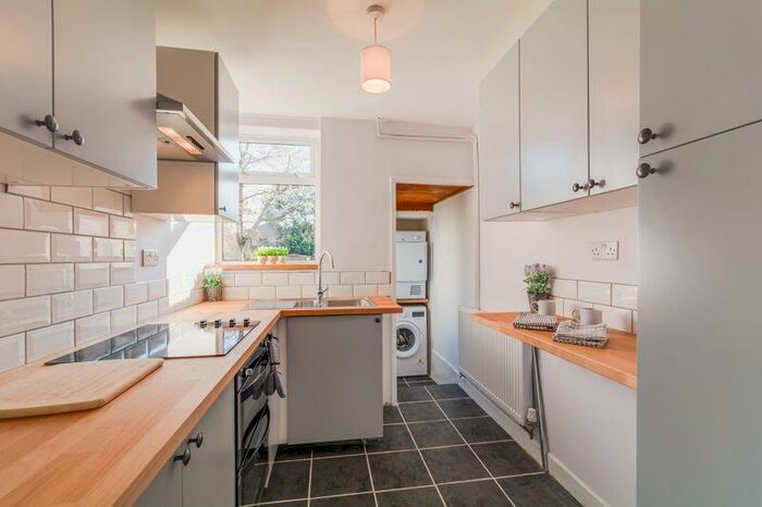 4 Bedroom House To Rent In Shetland Road, Bristol, BS10