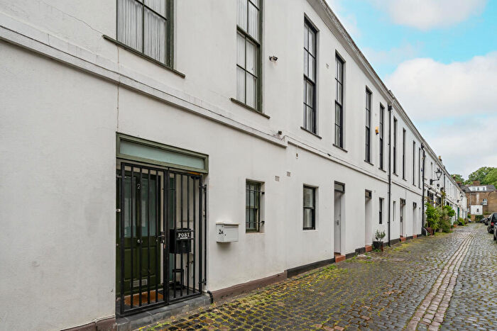 2 Bedroom House For Sale In Malvern Mews, London, NW6